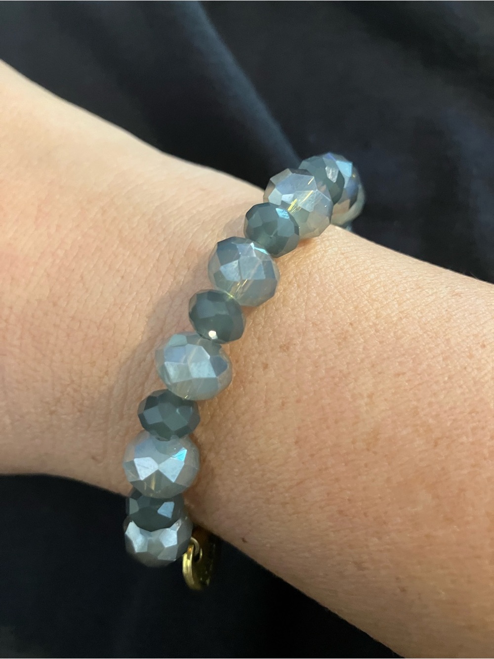 Erimish Gray-Blue Faceted Bead Stretch Bracelet